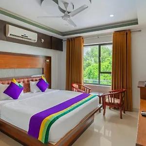 Hotel Treebo Tryst Palmyra Milford 2 Km From Alleppey, Alappuzha