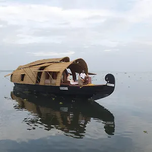 Soma House Boat Alappuzha